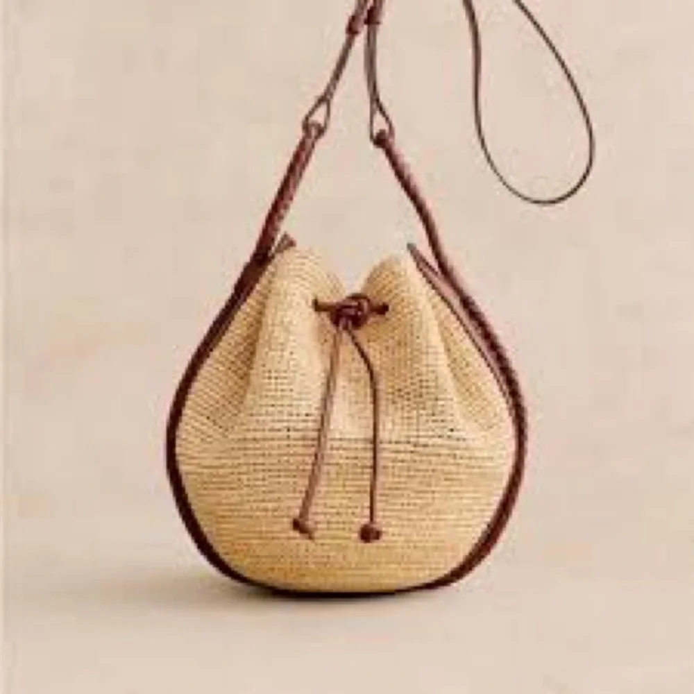 Sezane Tan and Brown Woven Bag - Picture 2 of 8
